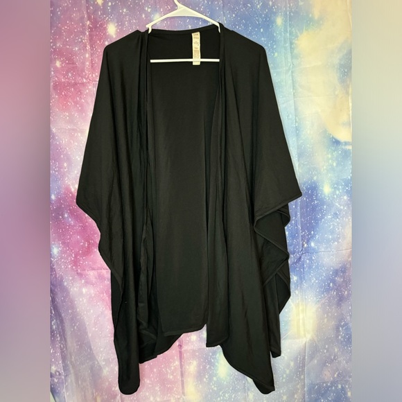 Black Balance collection one size yoga wrap 🛍 - Picture 1 of 3